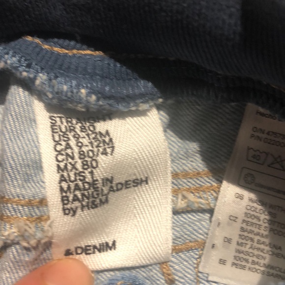 4/$20 &Denim Baby Light Wash Skinny Jeans 9-12 4th - Picture 2 of 3